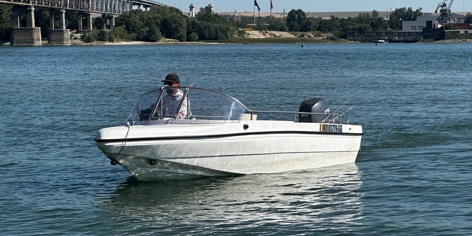 Barcă restaurată complet – de vânzare